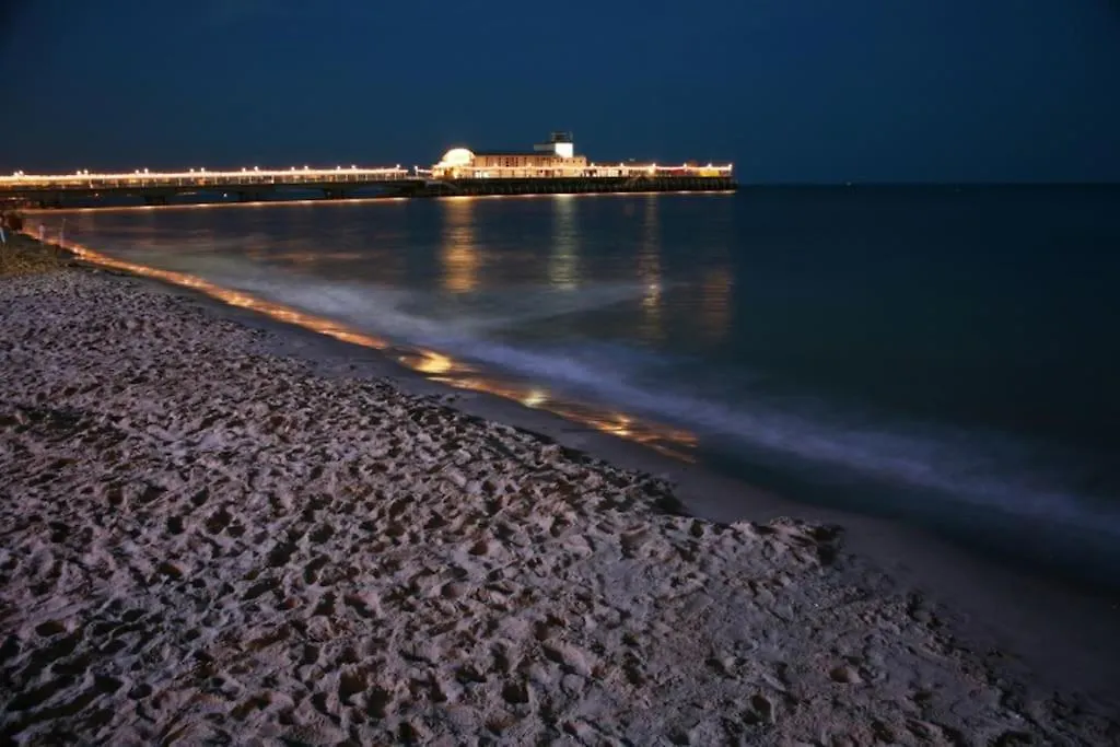 Bournecoast: Clifftop Apartment - Sea Views-Fm6182 Bournemouth 0*,