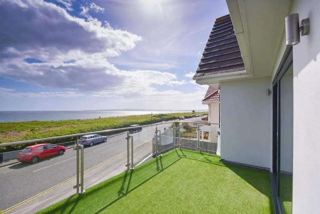 Bournecoast: Clifftop Apartment - Sea Views-Fm6182 Bournemouth