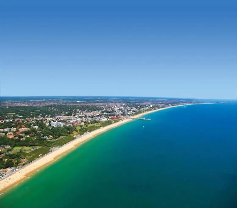 Bournecoast: Clifftop Apartment - Sea Views-Fm6182 Bournemouth