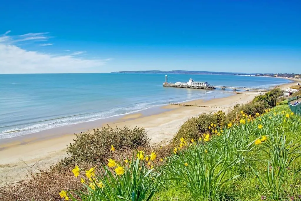 Bournecoast: Clifftop Apartment - Sea Views-Fm6182 Bournemouth