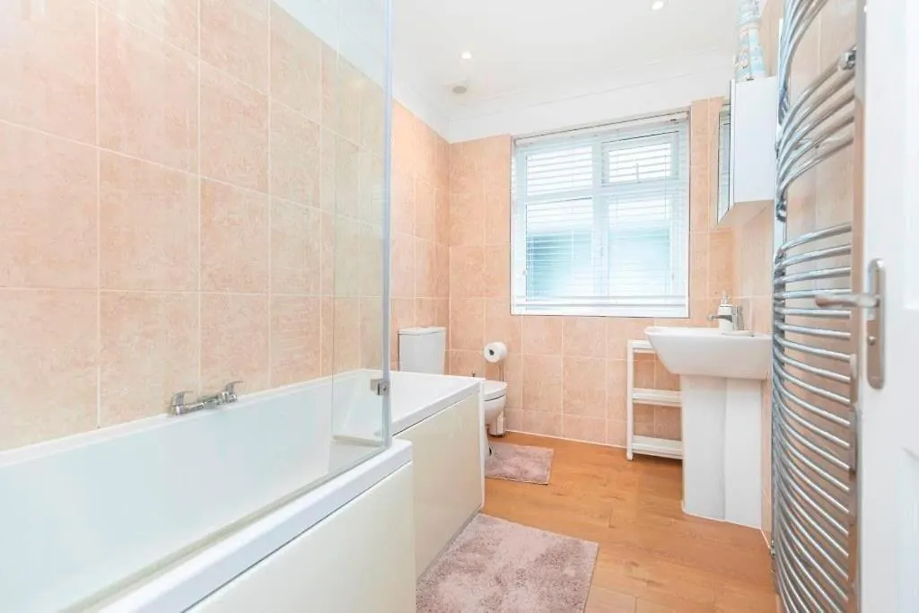Bournecoast: Clifftop Apartment - Sea Views-Fm6182 Bournemouth