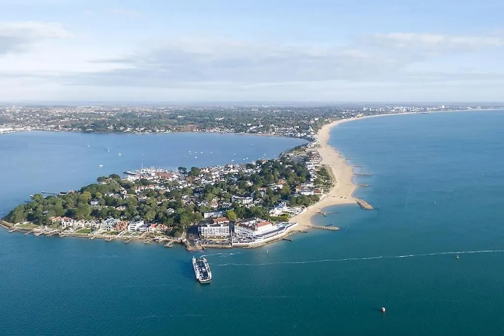 Bournecoast: Clifftop Apartment - Sea Views-Fm6182 Bournemouth