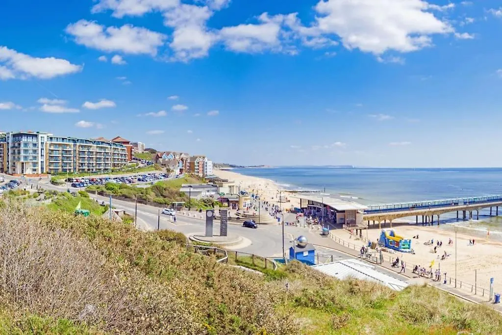 Bournecoast: Clifftop Apartment - Sea Views-Fm6182 Bournemouth 0*,  United Kingdom