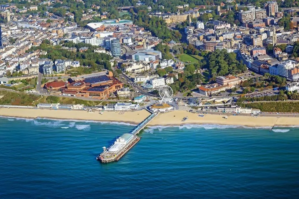 Bournecoast: Clifftop Apartment - Sea Views-Fm6182 Bournemouth United Kingdom
