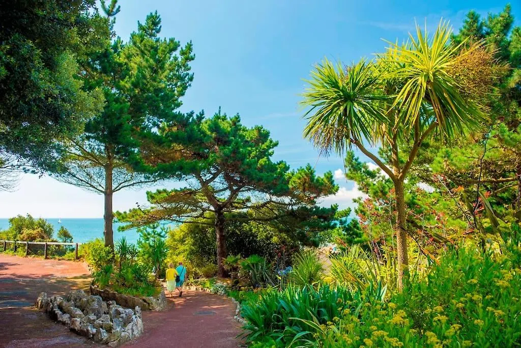 Bournecoast: Clifftop Apartment - Sea Views-Fm6182 Bournemouth United Kingdom